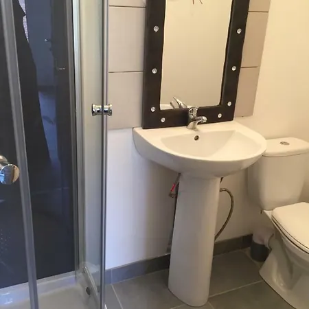 דירה Iago ,gare Et Aeroport A Proximite בווה