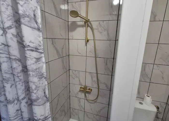 Iago ,gare Et Aeroport A Proximite * Beauvais